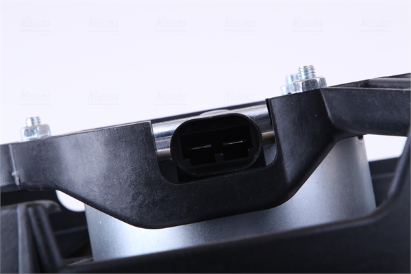 NISSENS_I85598-4