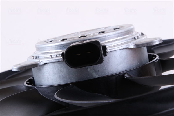 NISSENS_I85727-4