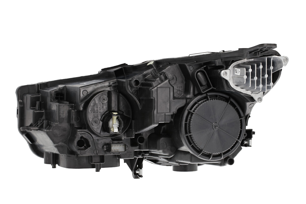 HEADLAMP_450520_02