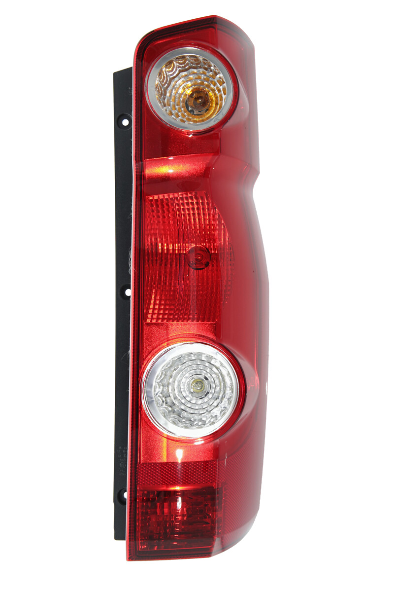 REAR LIGHT_043717_01