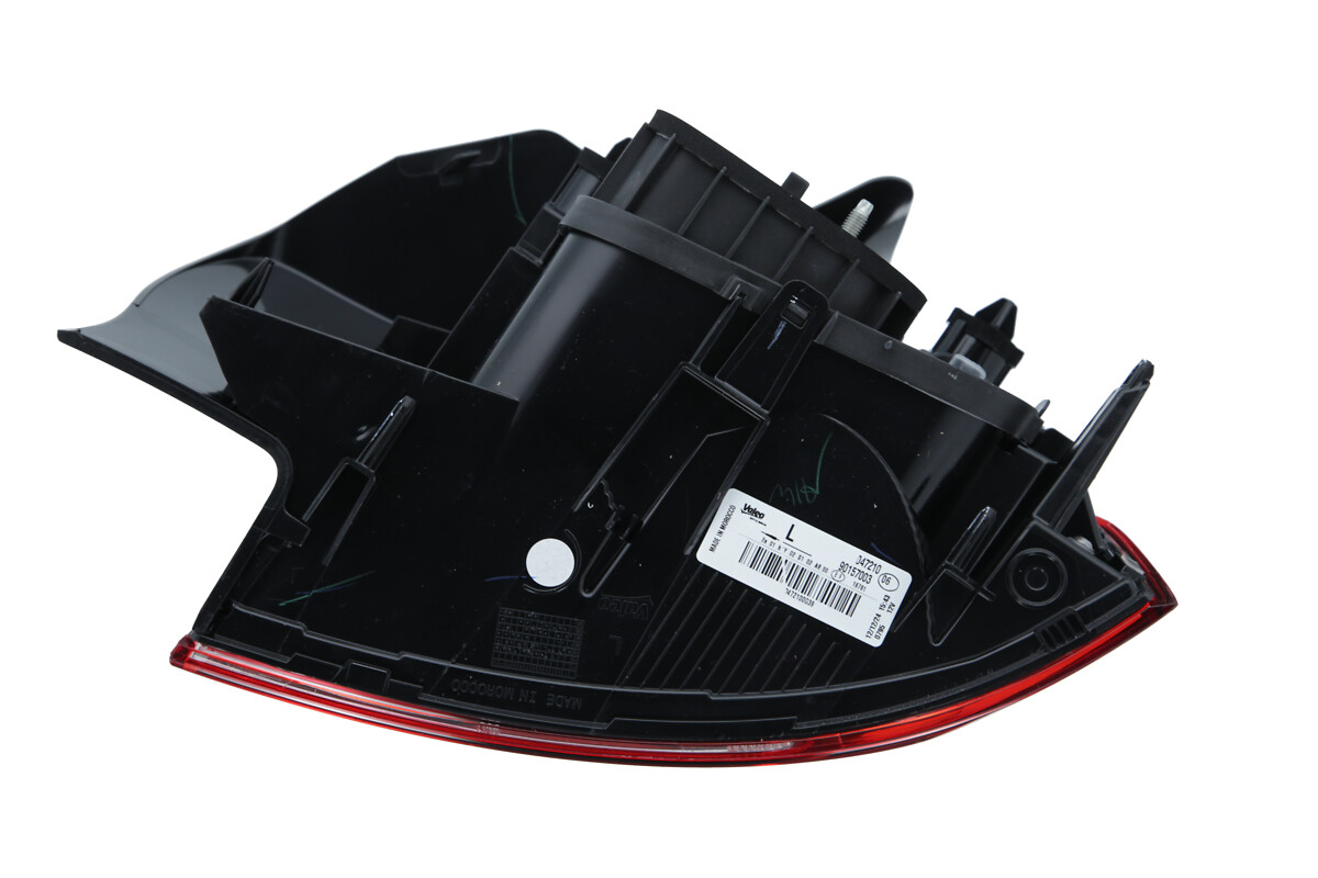 REAR LIGHT_047210_03