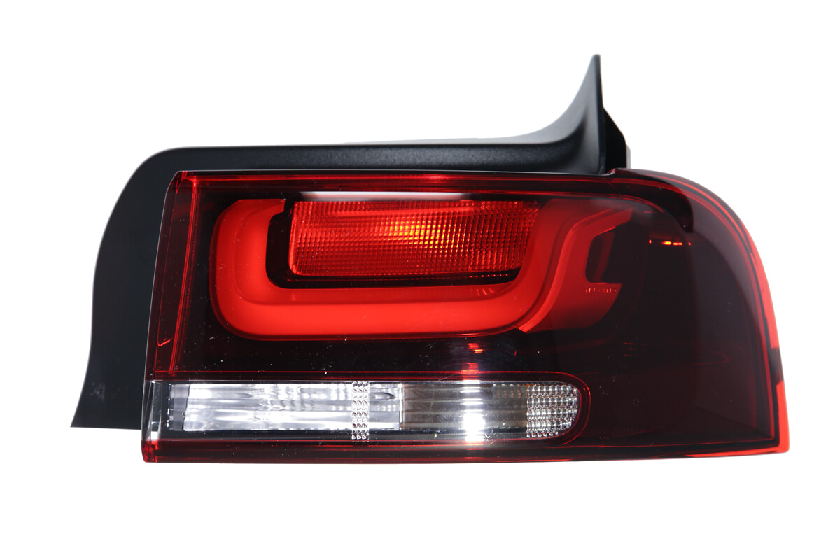 REAR LIGHT_047211_01