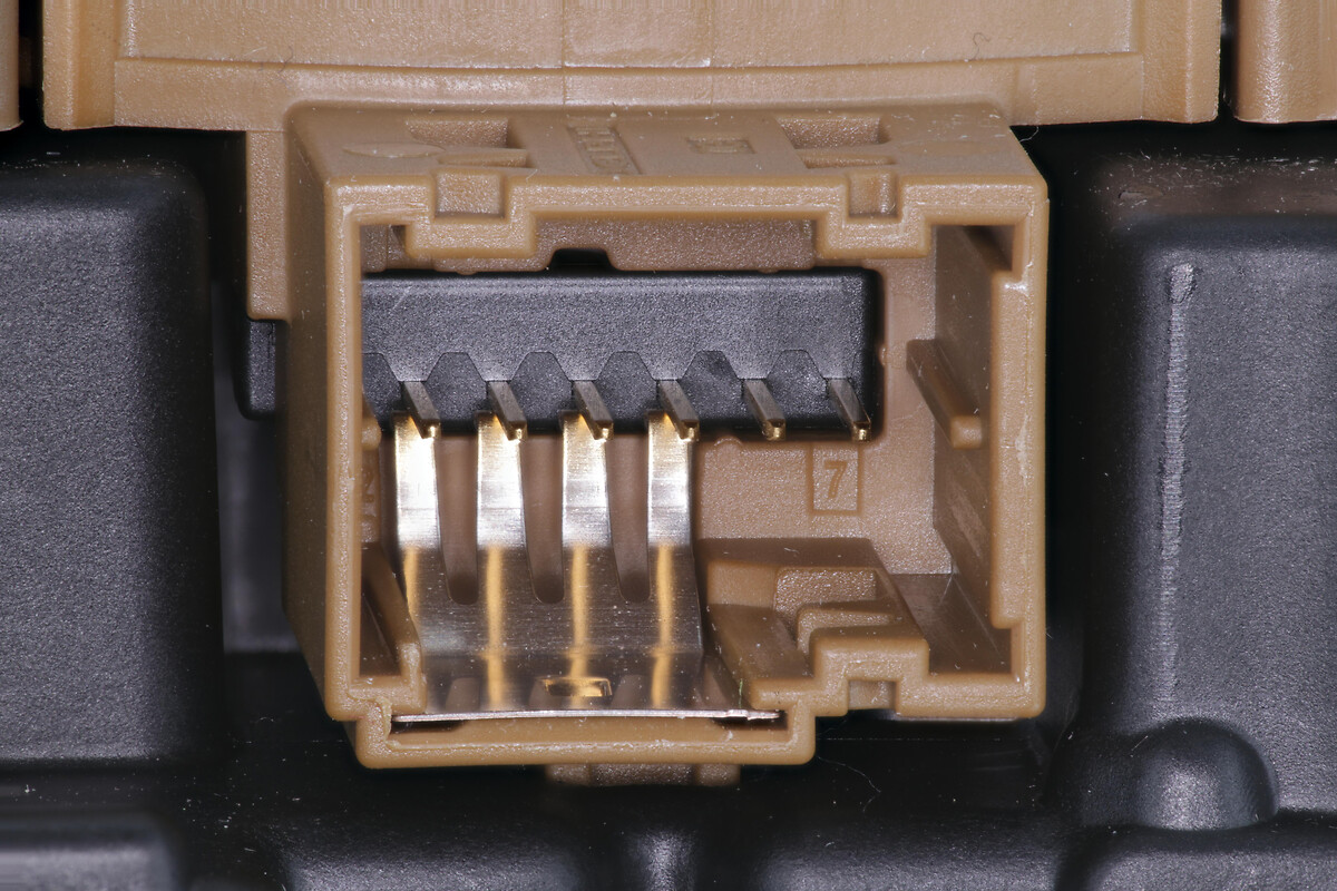 SWITCHES_251951_07