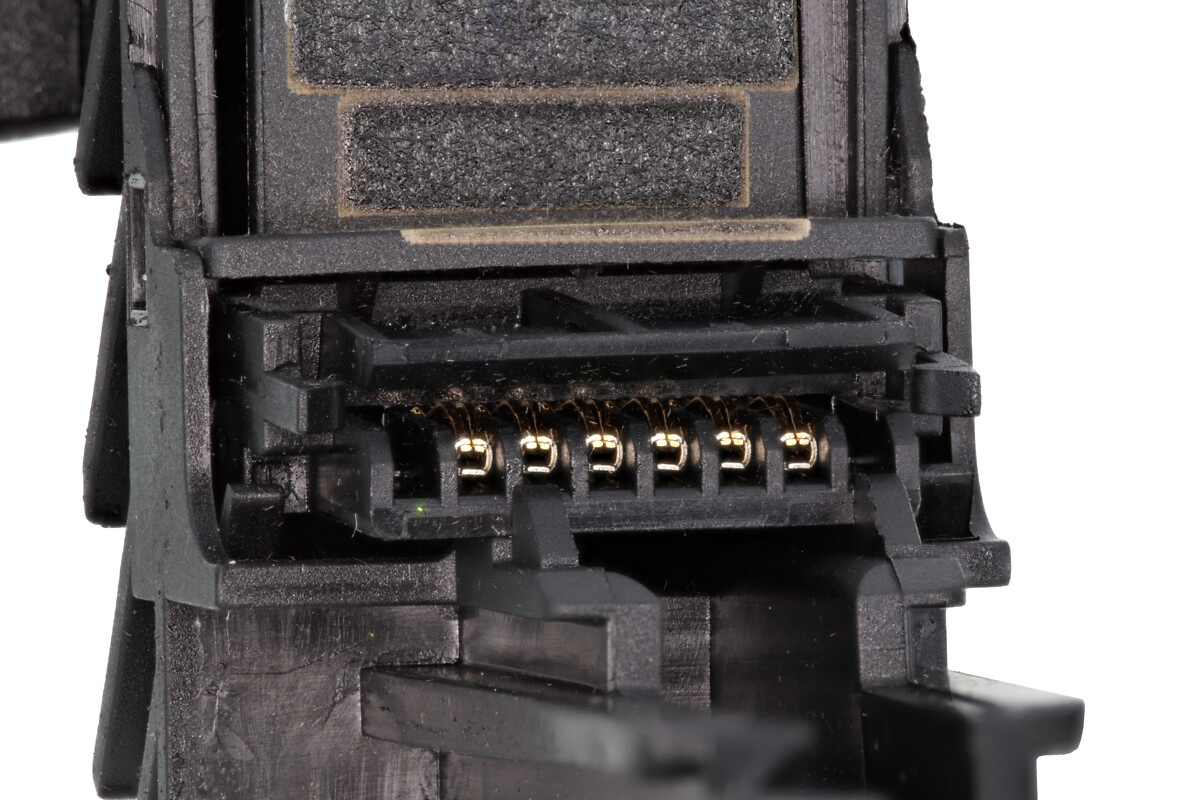 SWITCHES_251981_03