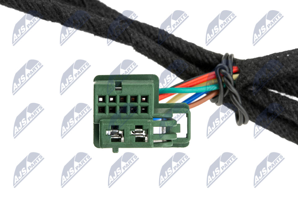 ae-me-081_4-wm
