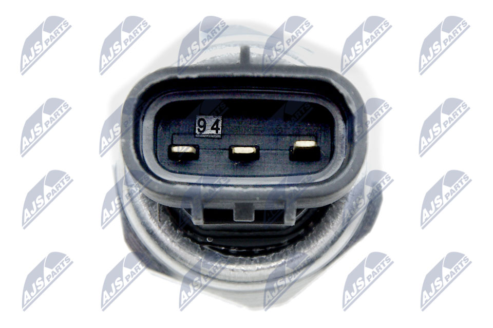 eac-ty-001_5-wm