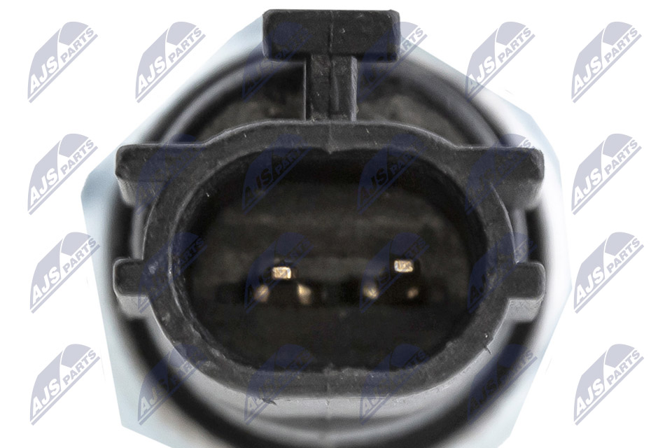 ewc-re-002_4-wm