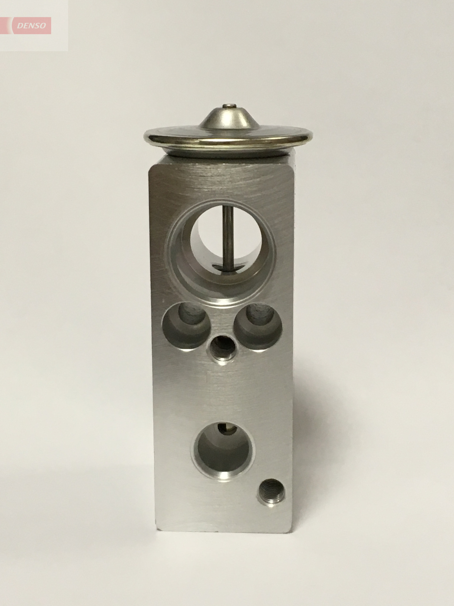 dve37001_1211647